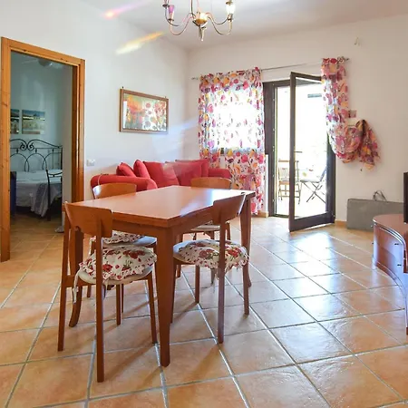 Awesome Apartment In Marina Di Pisticci Apartment *